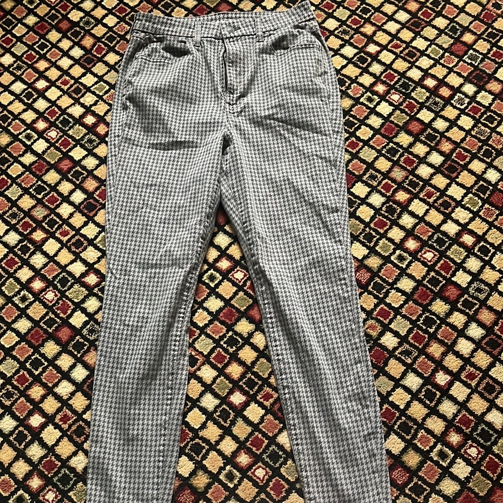 American Eagle Super Stretch Houndstooth Grey and Black Pants